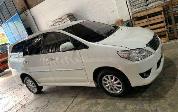 Sell Pearl White 2013 Toyota Innova in Quezon City-2