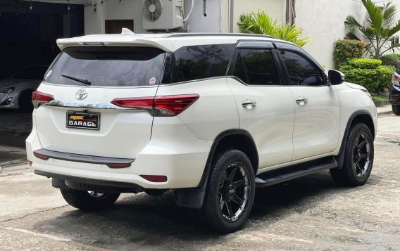 White Toyota Fortuner 2017 for sale in Manila-4