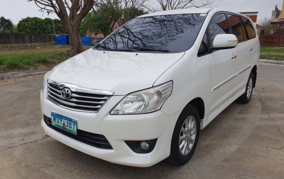 Selling Pearl White Toyota Innova 2014 in Quezon City-6