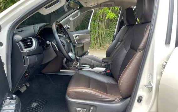 White Toyota Fortuner 2019 for sale in Automatic-5