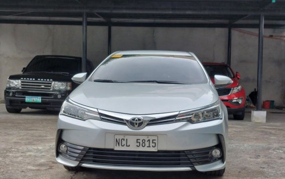 White Toyota Altis 2018 for sale in Automatic-7