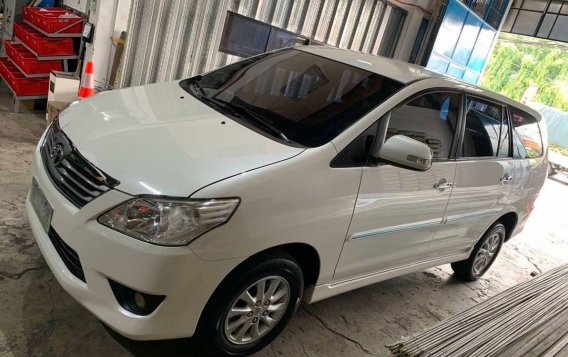 Sell Pearl White 2013 Toyota Innova in Quezon City-1