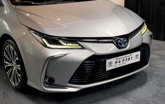 Selling Silver Toyota Altis 2020 in Manila-3