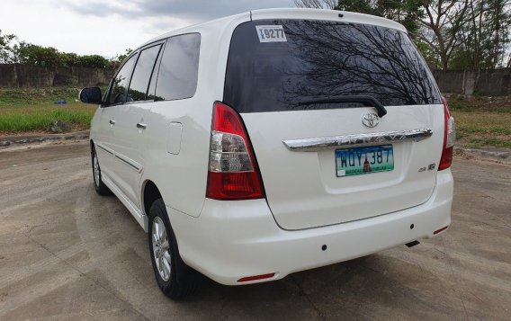 Selling Pearl White Toyota Innova 2014 in Quezon City-4