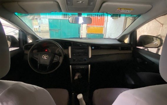 Pearl White Toyota Innova 2017 for sale in Cebu City-7