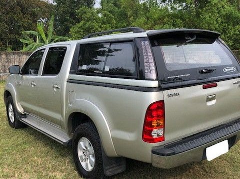 Silver Toyota Hilux 2009 for sale in Automatic-2