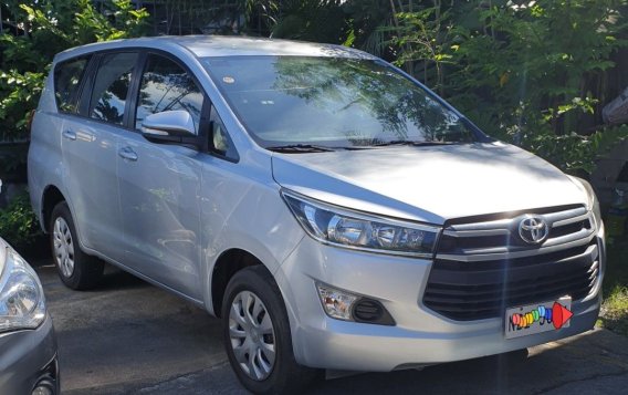 White Toyota Innova 2017 for sale in Manual-1