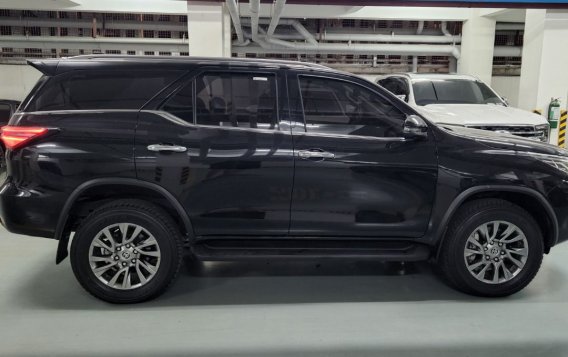 Sell White 2022 Toyota Fortuner in Taguig-3