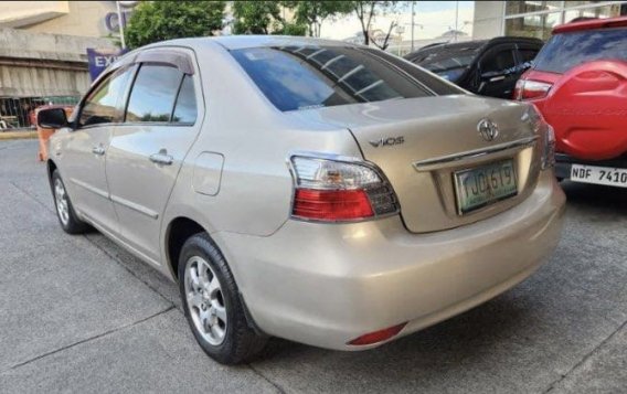 White Toyota Vios 2012 for sale in Manual-5