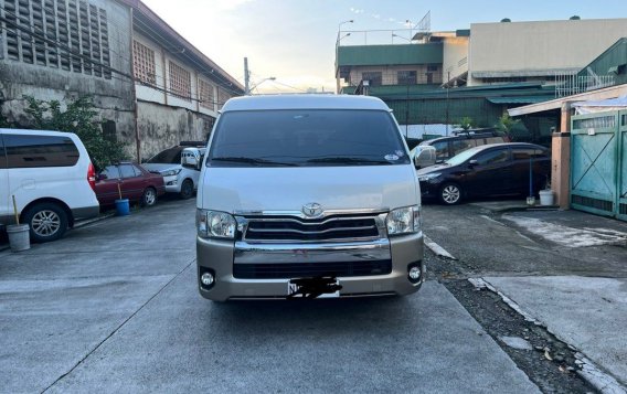 Sell Yellow 2016 Toyota Hiace Super Grandia in Manila-1