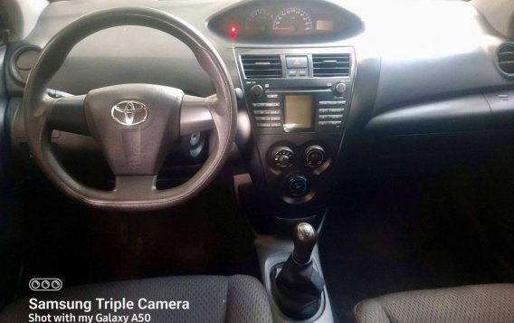 White Toyota Vios 2013 for sale in Manual-5