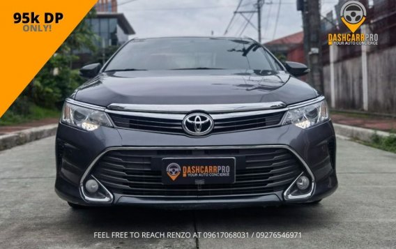 Sell White 2015 Toyota Camry in Manila-9