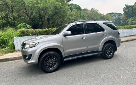 White Toyota Fortuner 2015 for sale in Muntinlupa-2