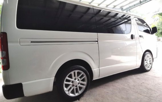 Selling White Toyota Hiace 2018 in Antipolo-1