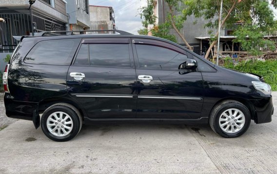 White Toyota Innova 2014 for sale in Quezon City-1