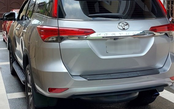 Silver Toyota Fortuner 2017 for sale in Automatic-3