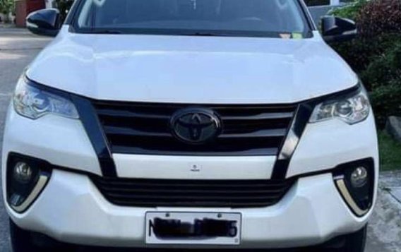 White Toyota Fortuner 2017 for sale in Manual-3