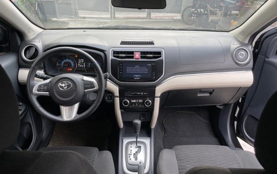 White Toyota Rush 2022 for sale in Quezon City-5