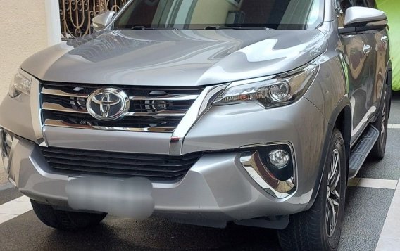 Silver Toyota Fortuner 2017 for sale in Automatic-1