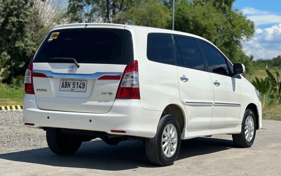 Sell Pearl White 2015 Toyota Innova in Las Piñas-3