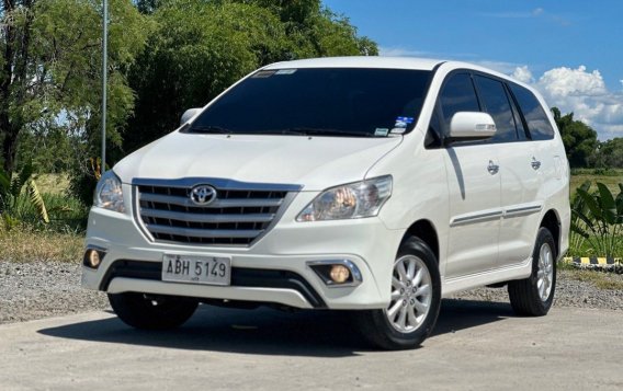Sell Pearl White 2015 Toyota Innova in Las Piñas
