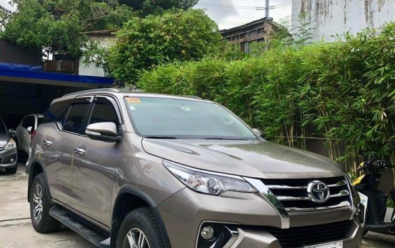 White Toyota Fortuner 2016 for sale in Pasig-2