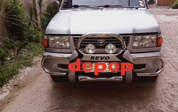 Selling White Toyota Revo 2023 in Muntinlupa