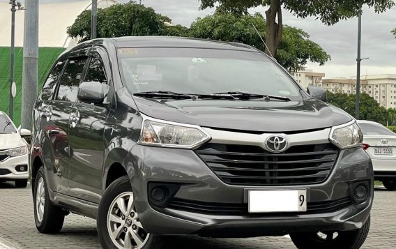 Sell White 2016 Toyota Avanza in Makati