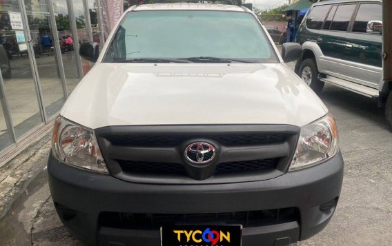 White Toyota Hilux 2005 for sale in Pasig-1