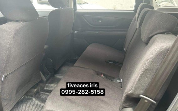 White Toyota Avanza 2022 for sale in Automatic-2