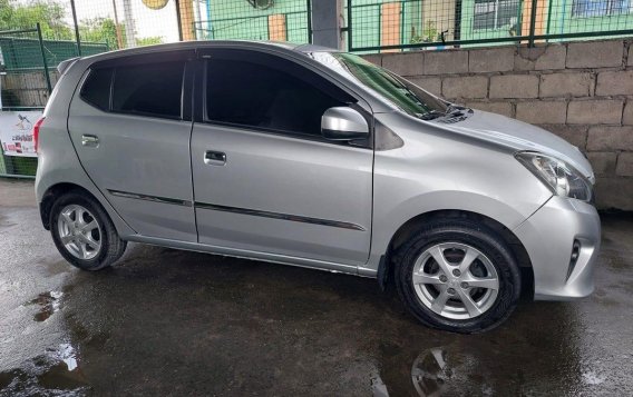 Sell White 2016 Toyota Wigo in Malabon-1