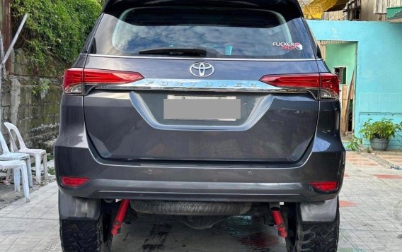 Sell White 2018 Toyota Fortuner in Manila-3