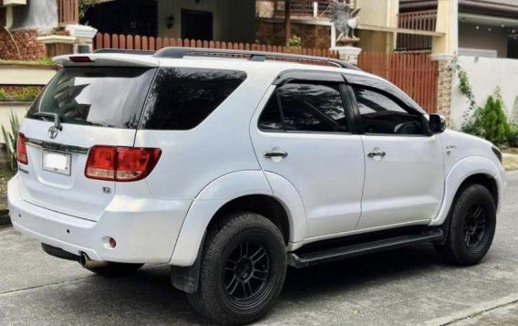 White Toyota Fortuner 2008 for sale in Automatic-4