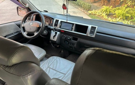 Sell White 2020 Toyota Hiace in Pasig-7