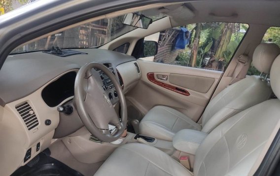 White Toyota Innova 2007 for sale in Automatic-4