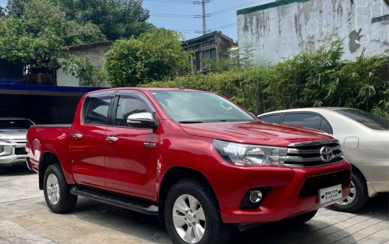 Sell White 2017 Toyota Hilux in Pasig-1