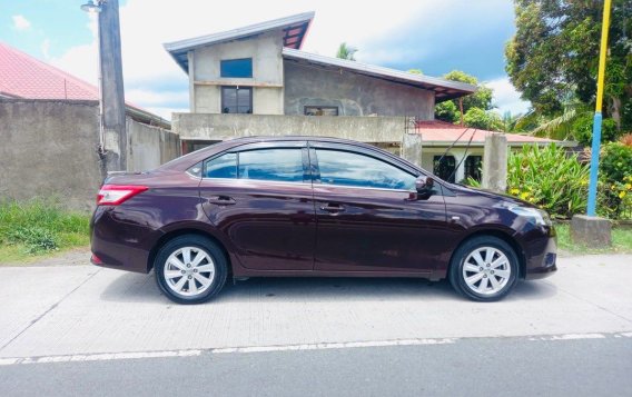 Selling Yellow Toyota Vios 2017 in Lemery-1