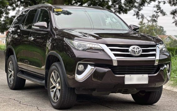 Selling White Toyota Fortuner 2017 in Manila