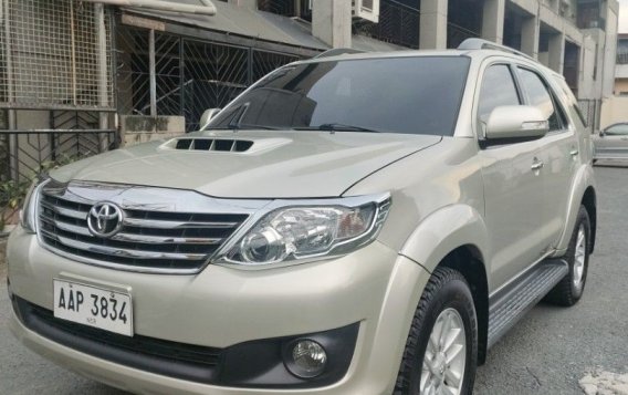 Sell White 2014 Toyota Fortuner in Quezon City-2