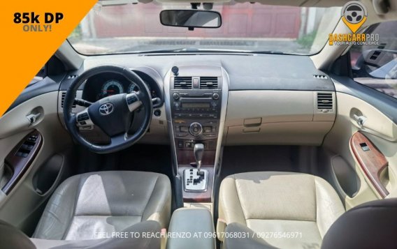 Pearl White Toyota Corolla 2013 for sale in Automatic