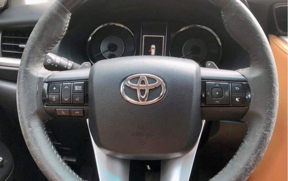 White Toyota Fortuner 2016 for sale in Pasig-9