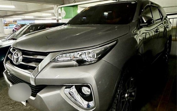 Sell White 2017 Toyota Fortuner in Quezon City-2