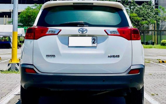 White Toyota Rav4 2015 for sale in Automatic-2
