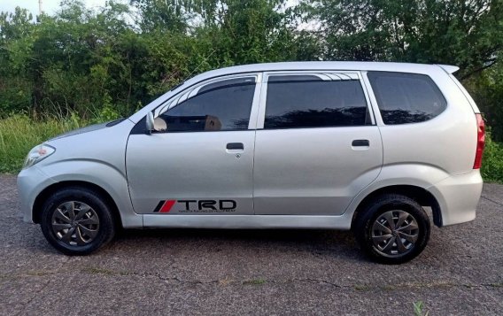 Sell White 2008 Toyota Avanza in Quezon City-4