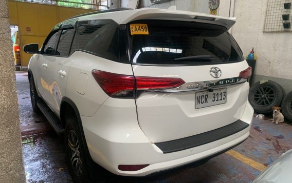 White Toyota Fortuner 2018 for sale in Manual-2