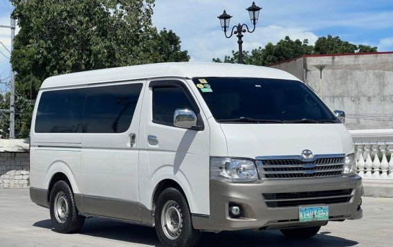 Selling Pearl White Toyota Hiace Super Grandia 2012 in Parañaque-1