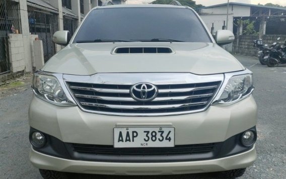 Sell White 2014 Toyota Fortuner in Quezon City-1