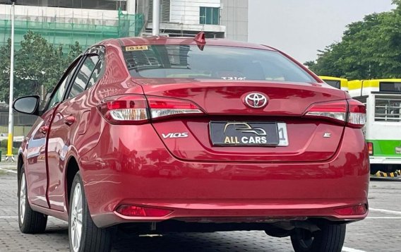 Selling White Toyota Vios 2019 in Makati-8