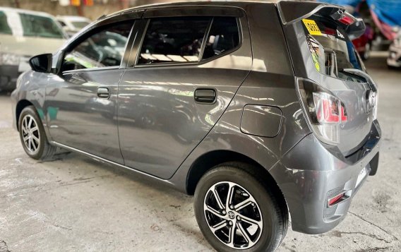 Selling White Toyota Wigo 2022 in Quezon City-4