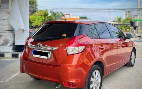 Orange Toyota Yaris 2015 for sale in Automatic-3